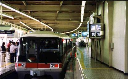 直線電機車輛